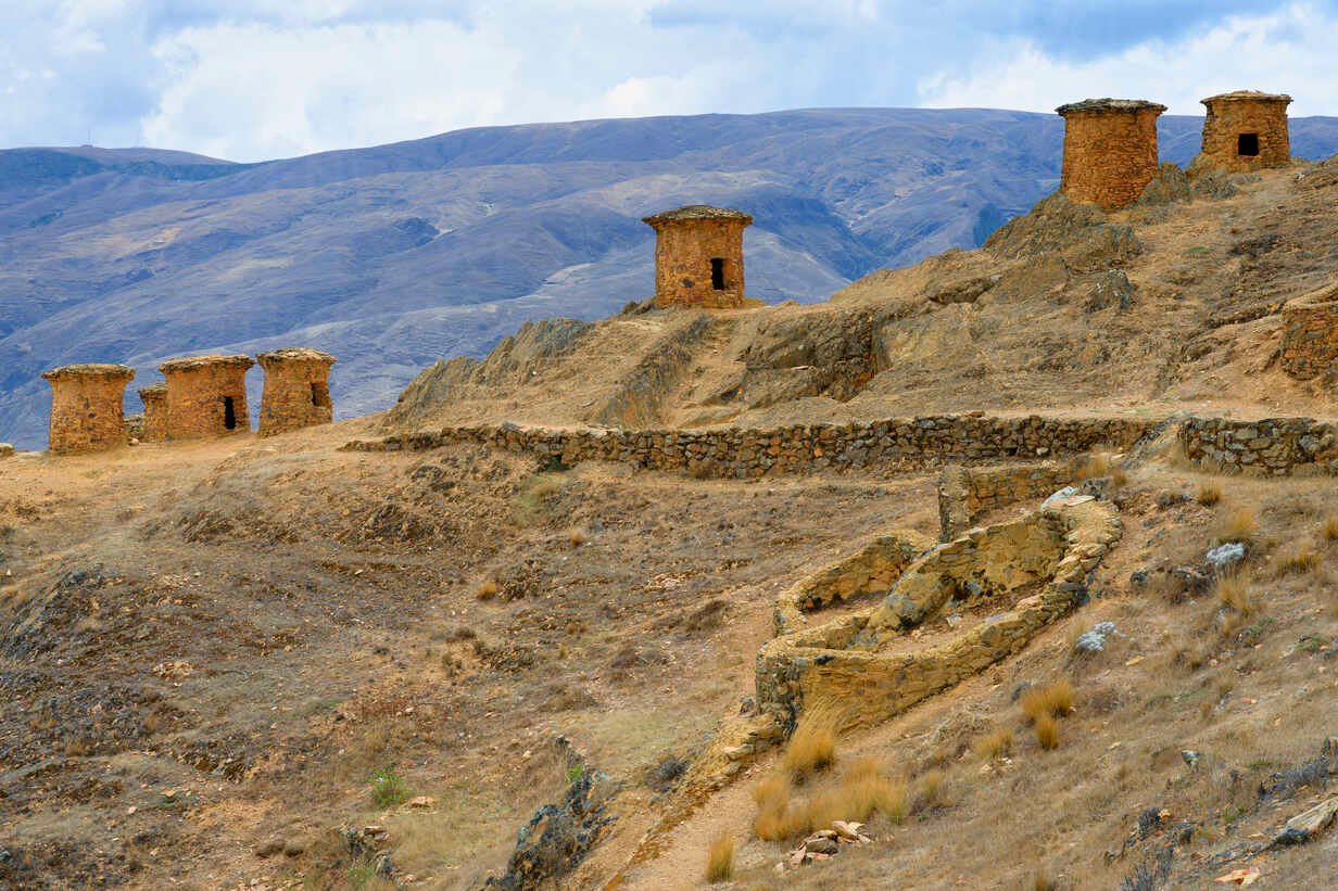 chulpas, pueblo de enanos